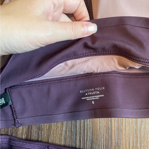 Allyson Felix Athleta sports top and leggings set - Picture 8 of 8